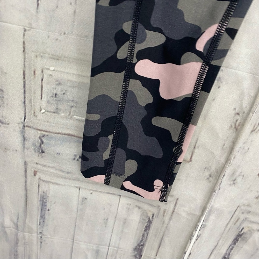 Calvin Klein Performance Leggings Size XS Camouflage Green High Waisted Tight - Picture 4 of 9